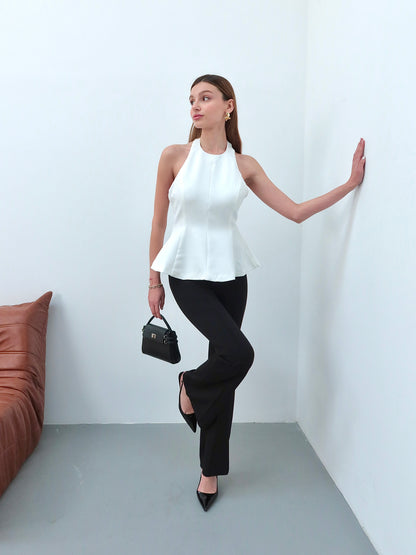 Beyaz boyundan bağlamalı bluz