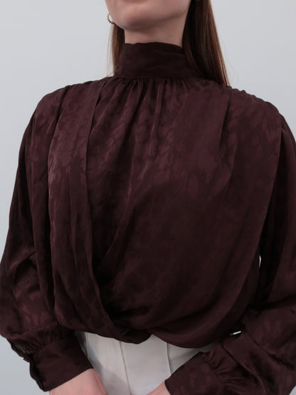 Kahverengi leopar boyundan bağlamalı gömlek