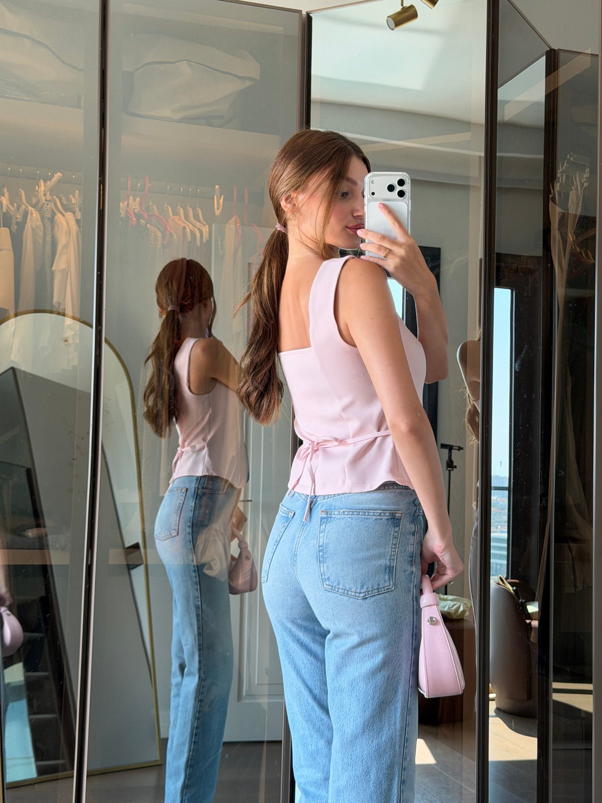 Pembe tokalı bluz