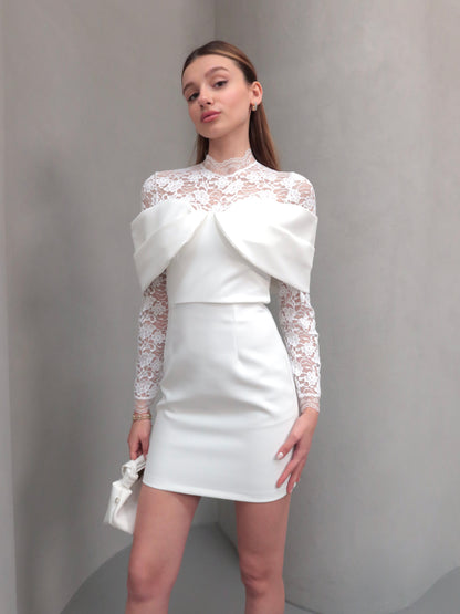 Beyaz Kayık yaka dantelli elbise
