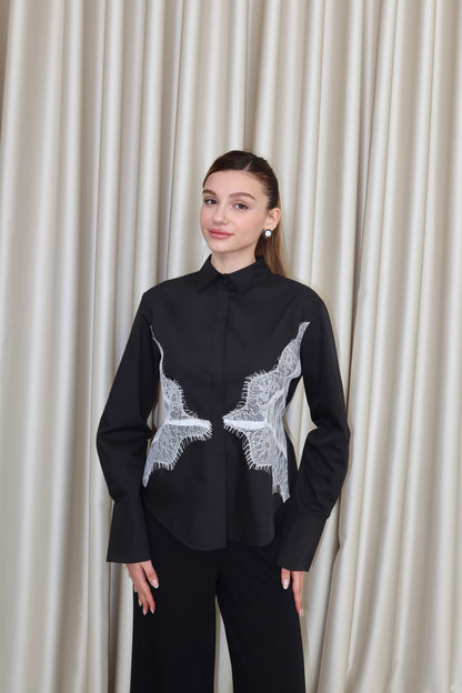 Siyah dantel detay belden bağlamalı gömlek