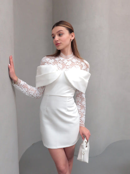 Beyaz Kayık yaka dantelli elbise