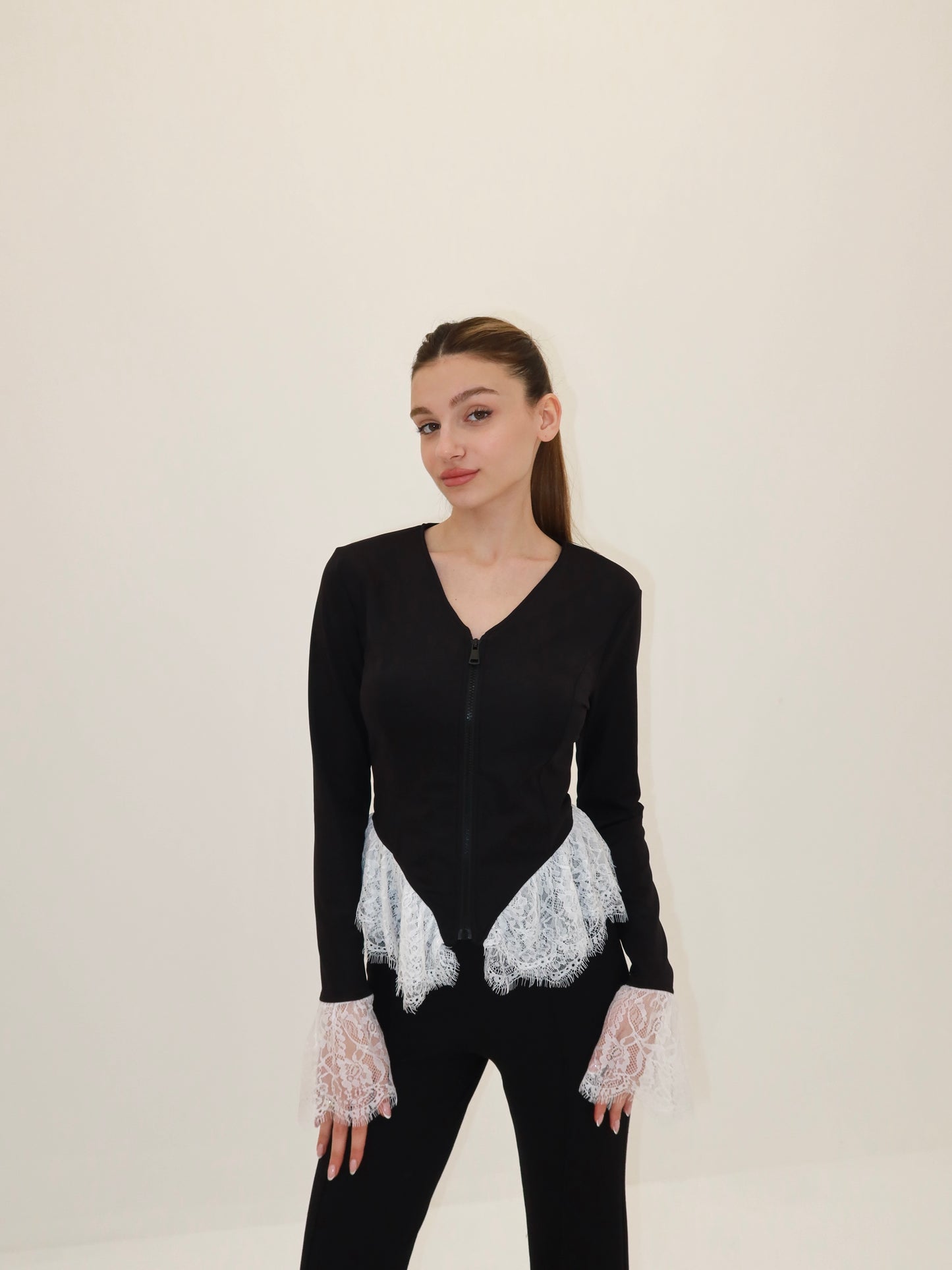 Dantel ispanyol kol fermuarlı bluz