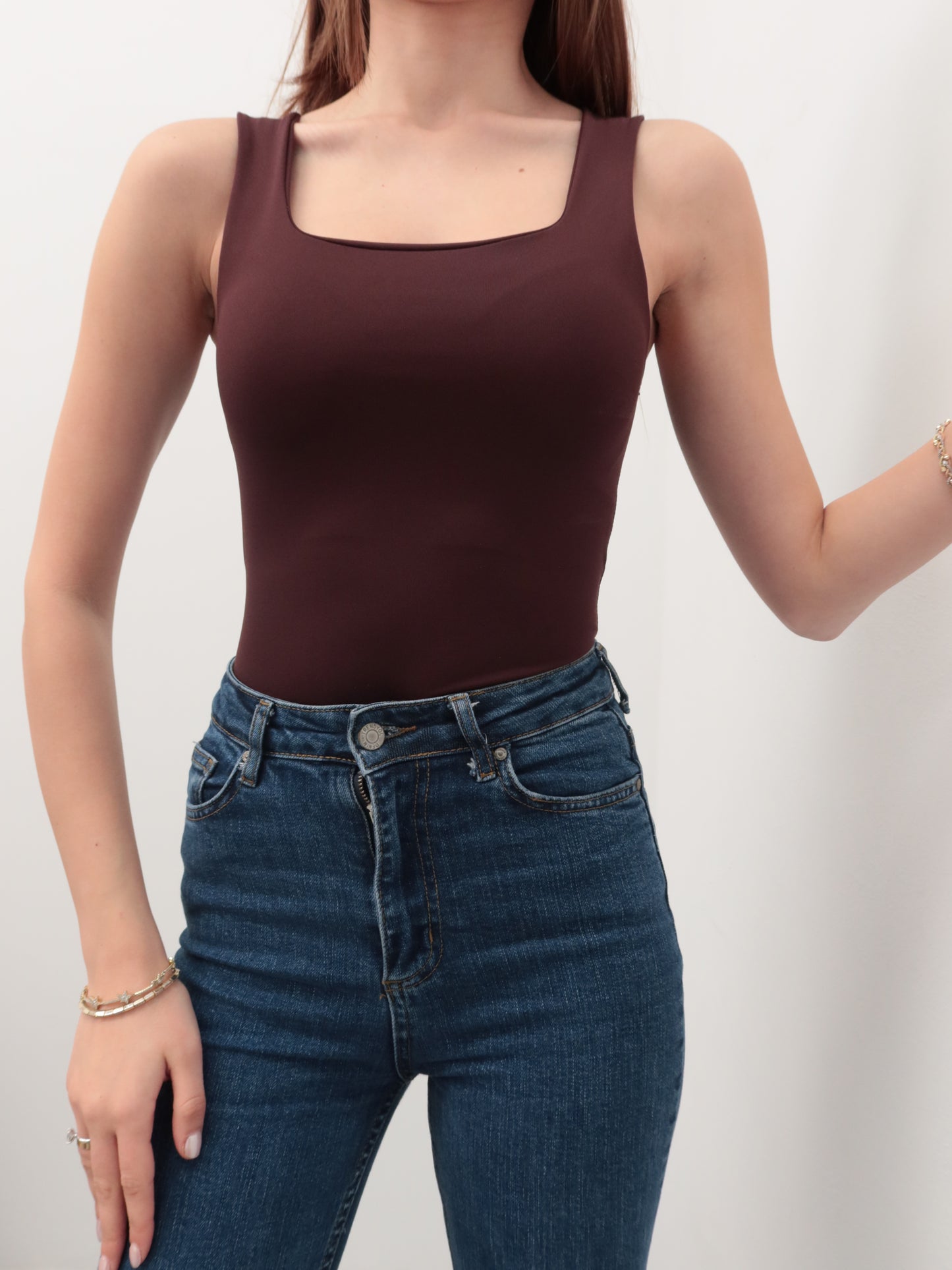 Kahverengi atlet çıtçıt body