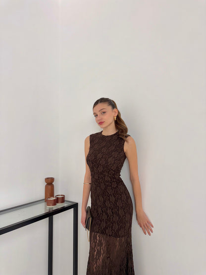 Kahverengi dantel elbise