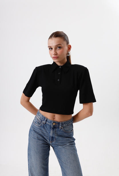 Vatkalı siyah polo yaka t-shirt