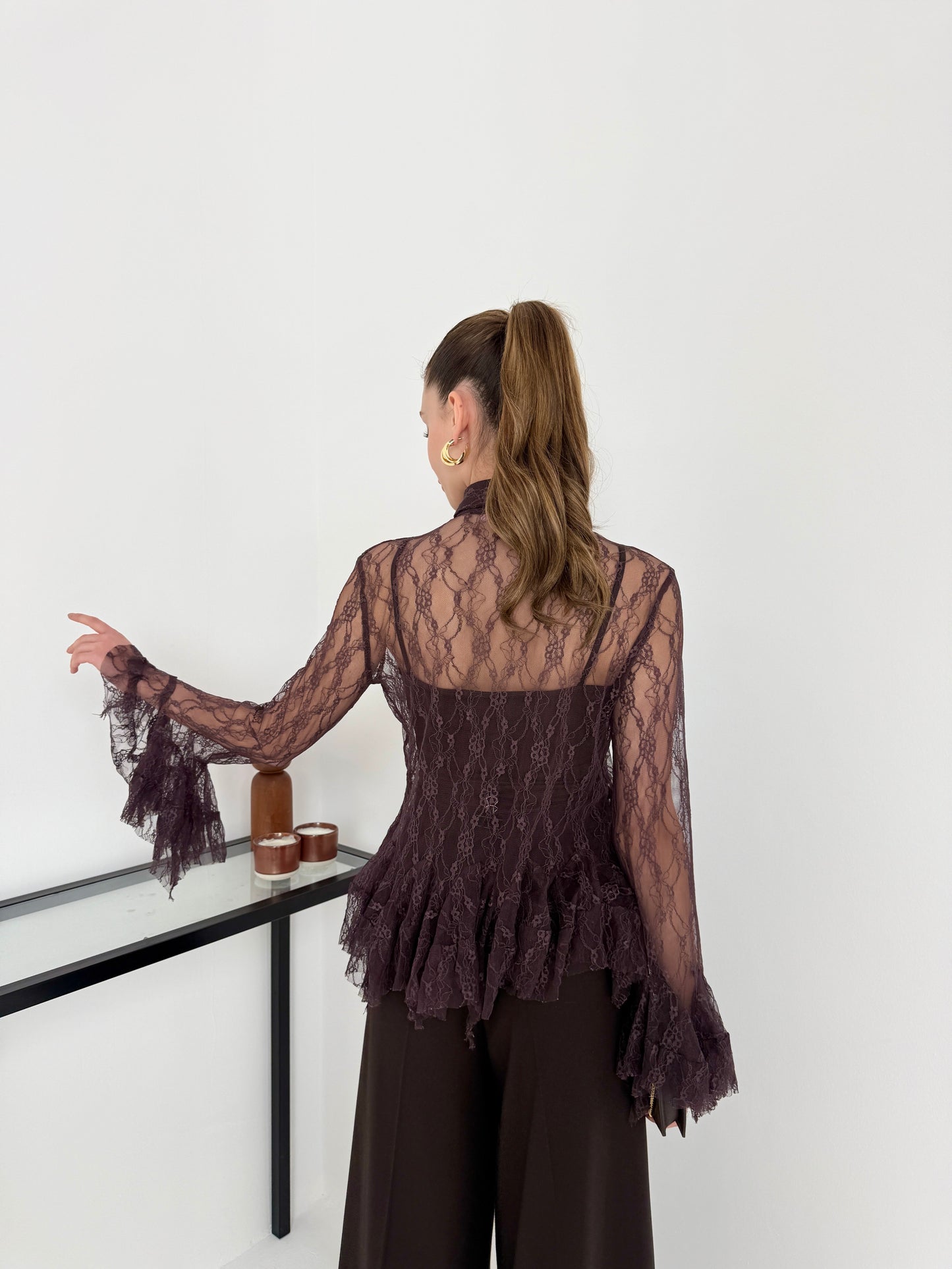 Kahverengi dantel bluz gömlek yaka