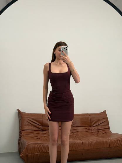 Bordo belden korseli drape detaylı elbise