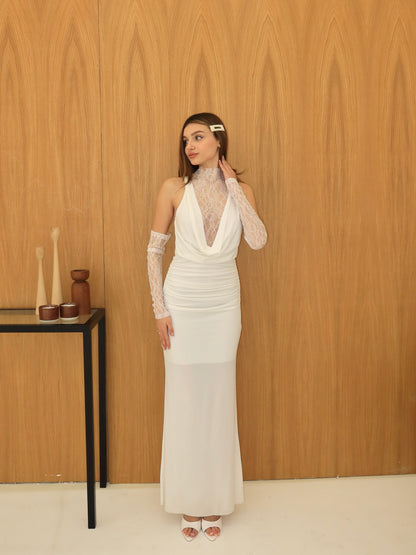 Degaje yaka beyaz elbise