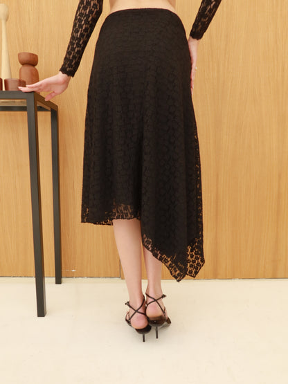 Siyah Dantel asimetrik kesim etek